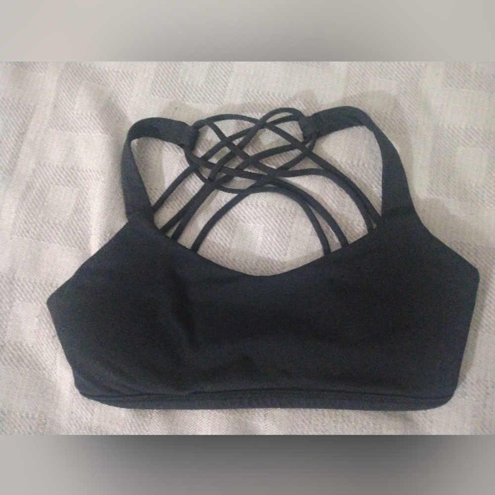 Lululemon Sports Bra Black Size 6
